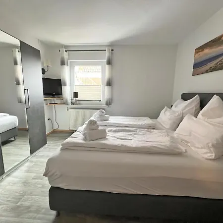 Deichblick 8 In Norddeich- Urlaub Und Erholung Am Apartment